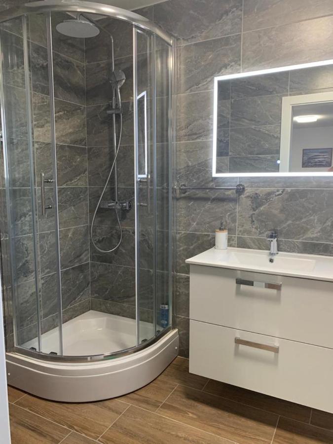 Apartmani Albatros Perusic Экстерьер фото