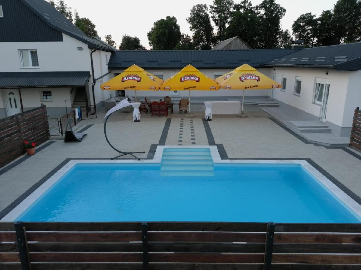 Apartmani Albatros Perusic Экстерьер фото